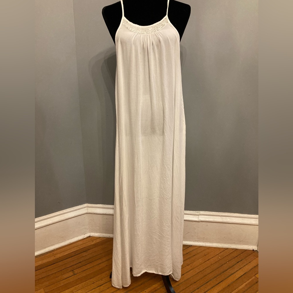 Used White Flowy Semi-Sheer Maxi Dress, size S
